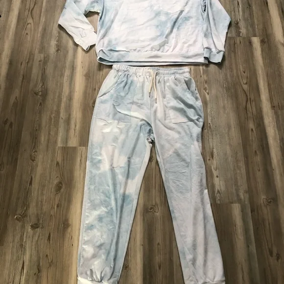 Tye-Die Lounge set size large, light blue and white - Picture 5 of 5